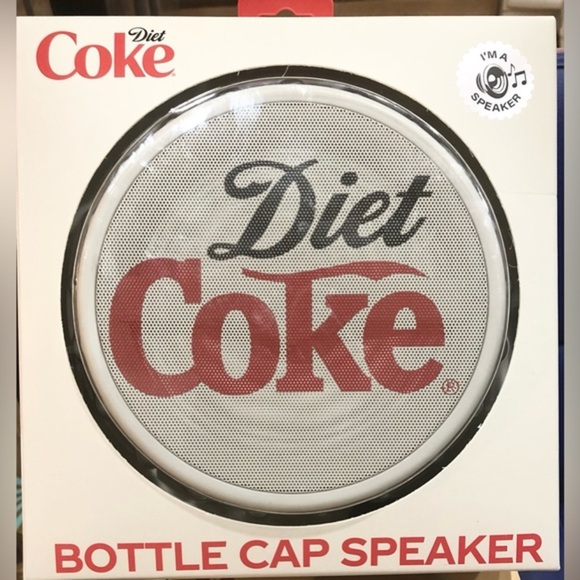 Diet Coke Bottle Cap Shape Wall‎ Mountable speaker with FM Radio & Led Light new - Picture 2 of 9